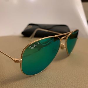 Polarized Ray-Ban Aviator Sunglasses